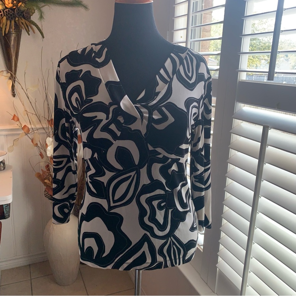 Chico’s print shirt, top , blouse black and tan design